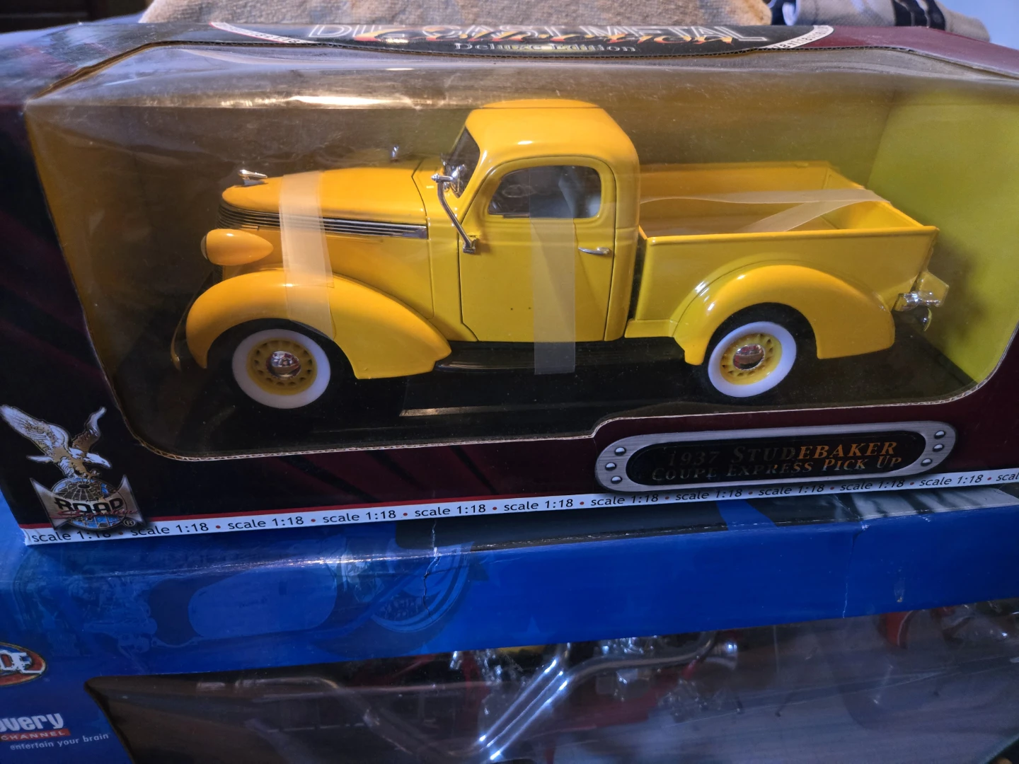 Maisto 1:24 1957 Chevrolet Corvette AllStars Special Edition
