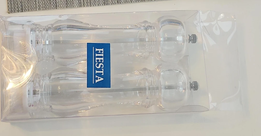 Fiesta Clear Acrylic Salt and Pepper Grinder Set