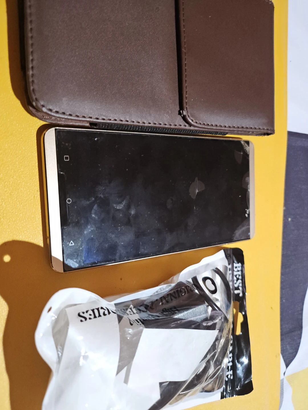 BLU  VIVO XL Smartphone - photo 3