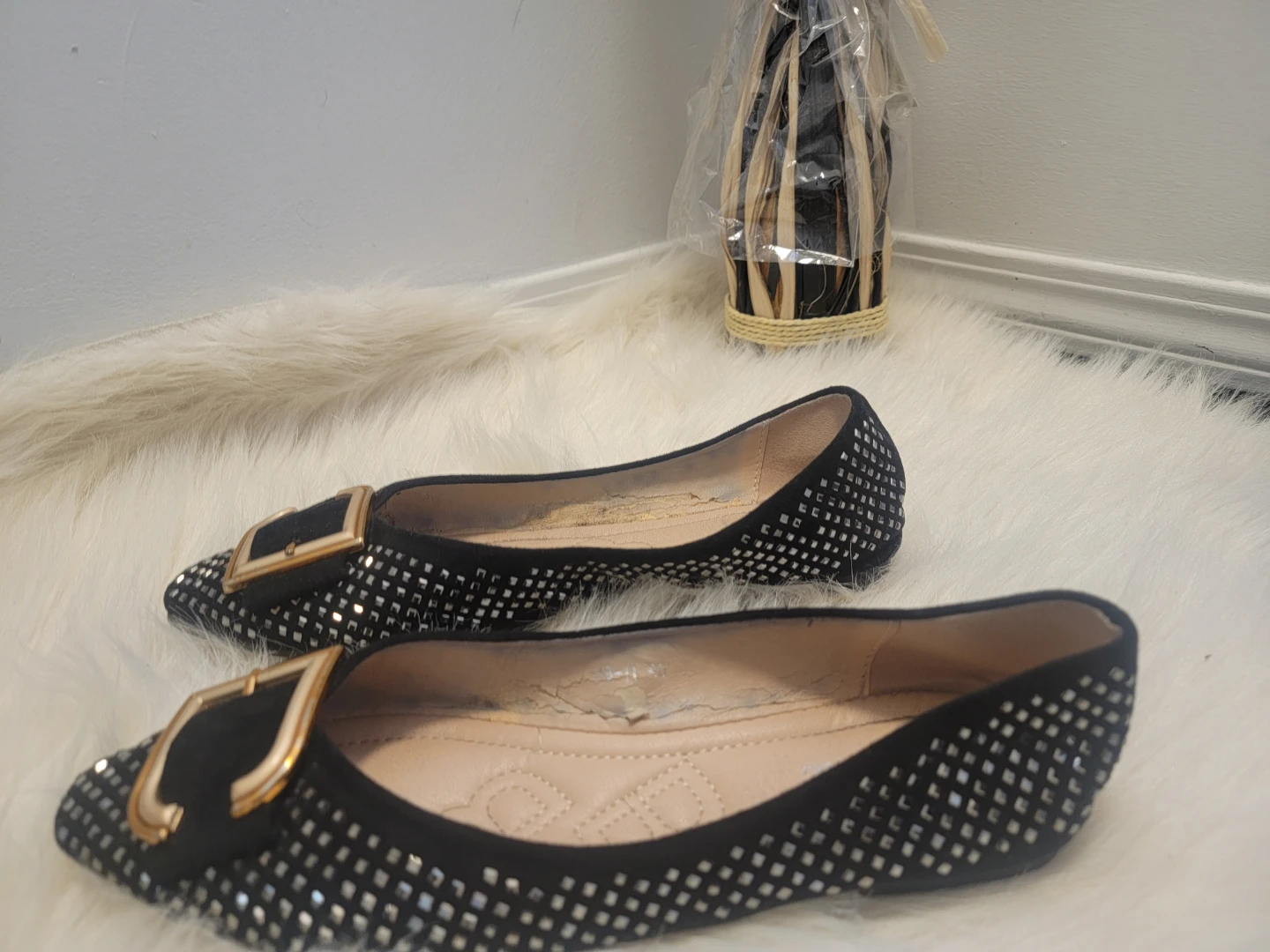 Black Embellished Ballet Flats with Gold Buckle size 40 - photo 3