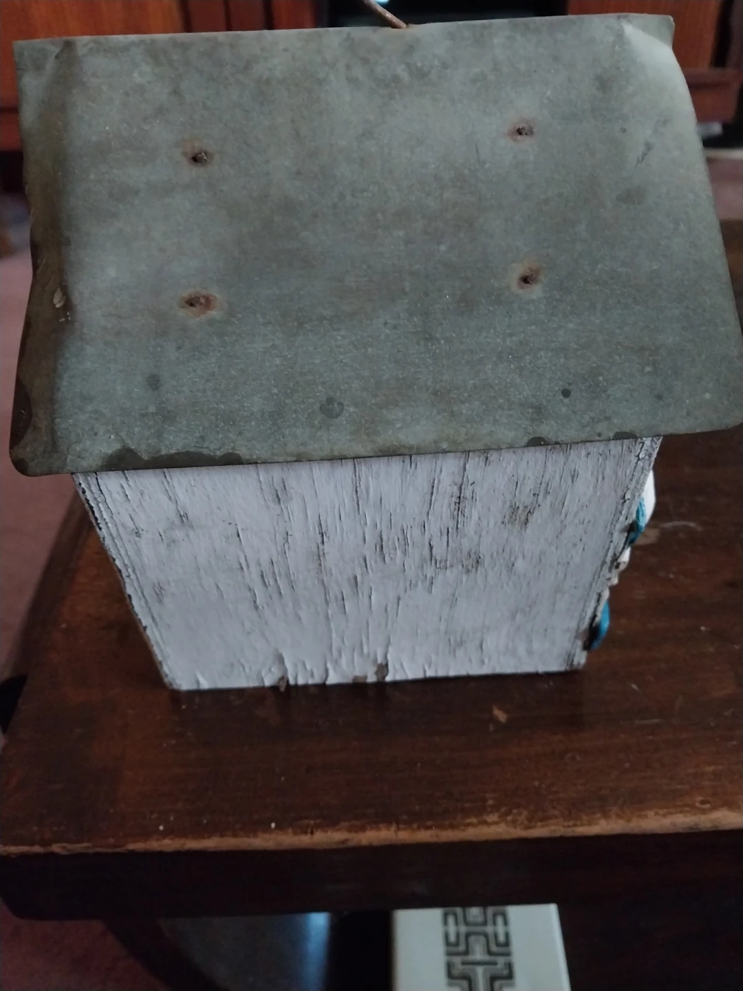 Decorative Birdhouse with Floral Accents - photo 3