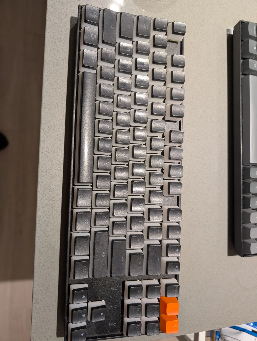 Keychron K6 RGB TKL Hot-swap EPOMAKER Jelly white linear switch - photo 2