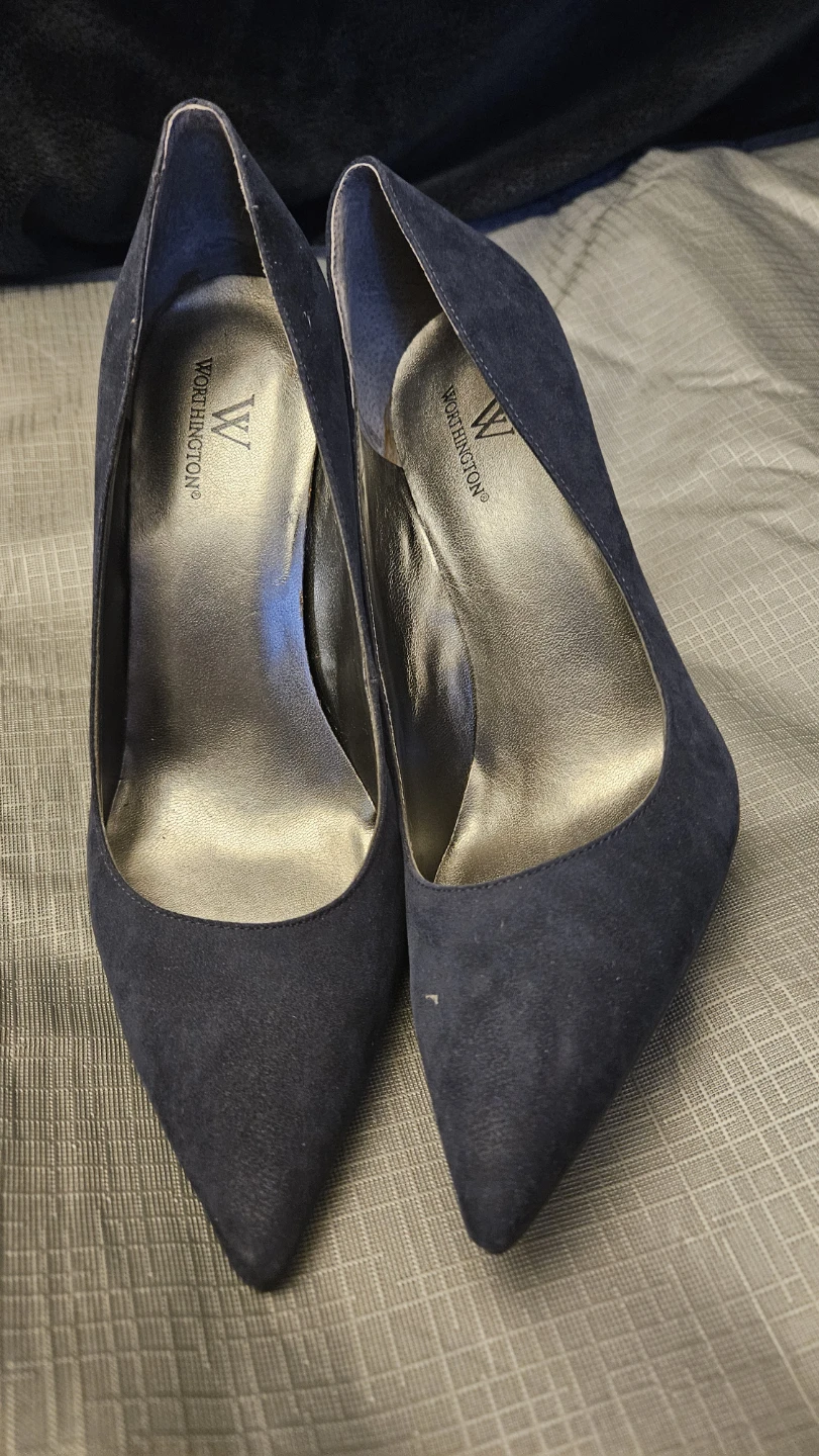 Worthington Women's Navy Suede Pointed Toe Heels - Size 7.5M