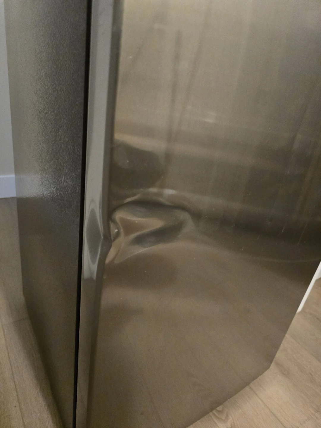Danby Mini Fridge - photo 3
