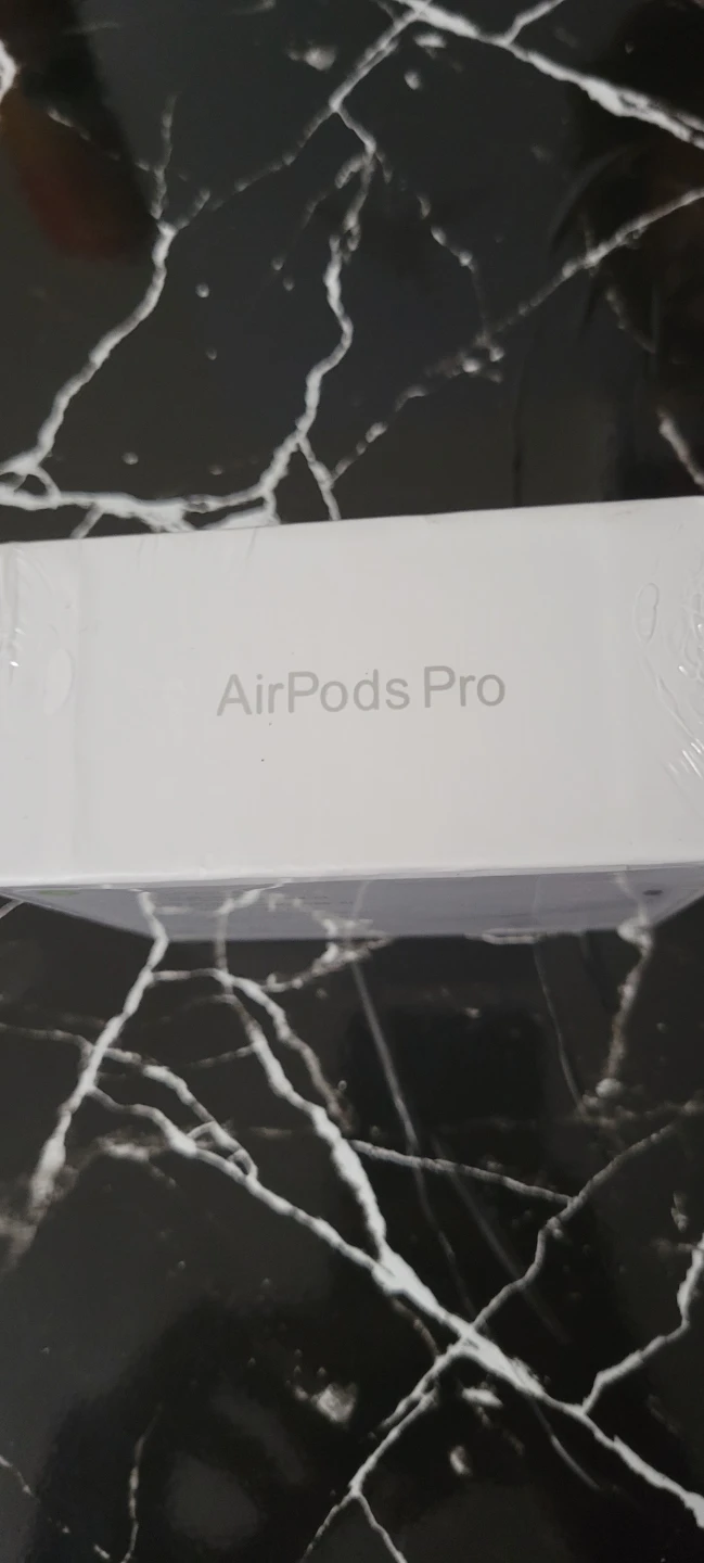 Apple AirPods Pro (2nd generation) with MagSafe Charging Case - photo 2