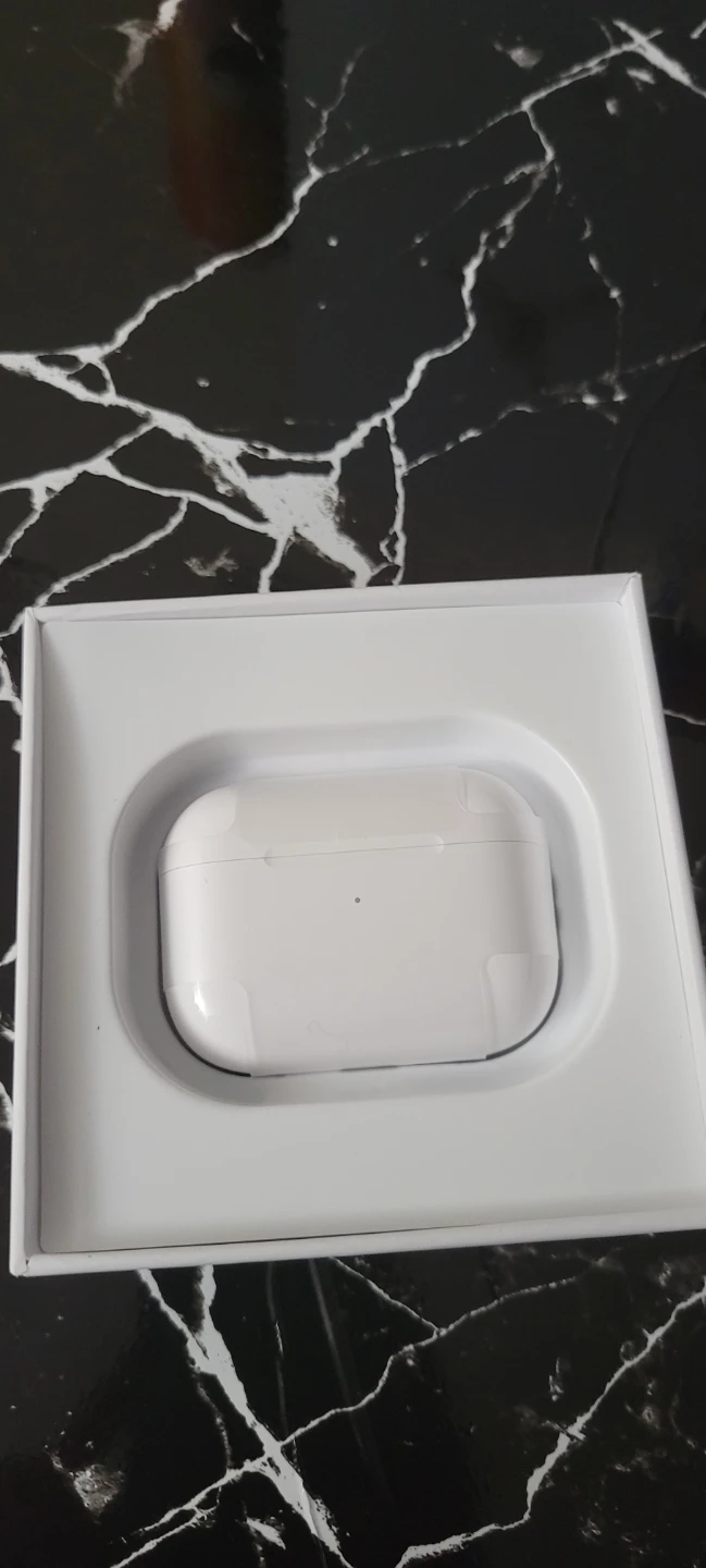 Apple AirPods Pro (2nd generation) with MagSafe Charging Case - photo 5