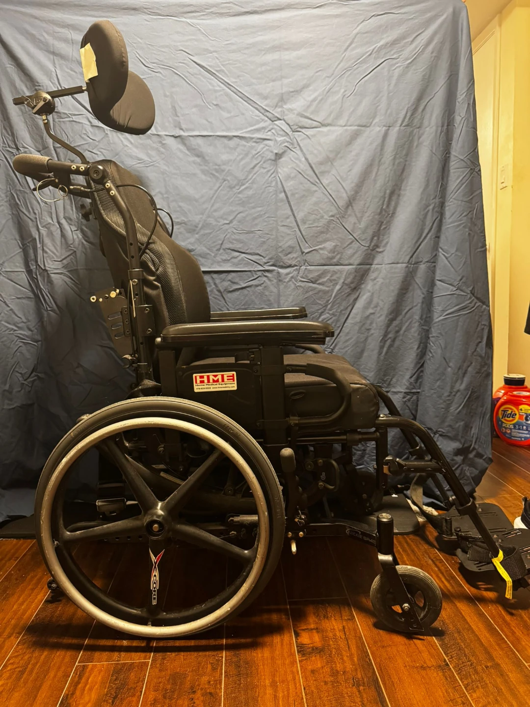 HME Tilt-in-Space Wheelchair and Free Folding Rollator - photo 3