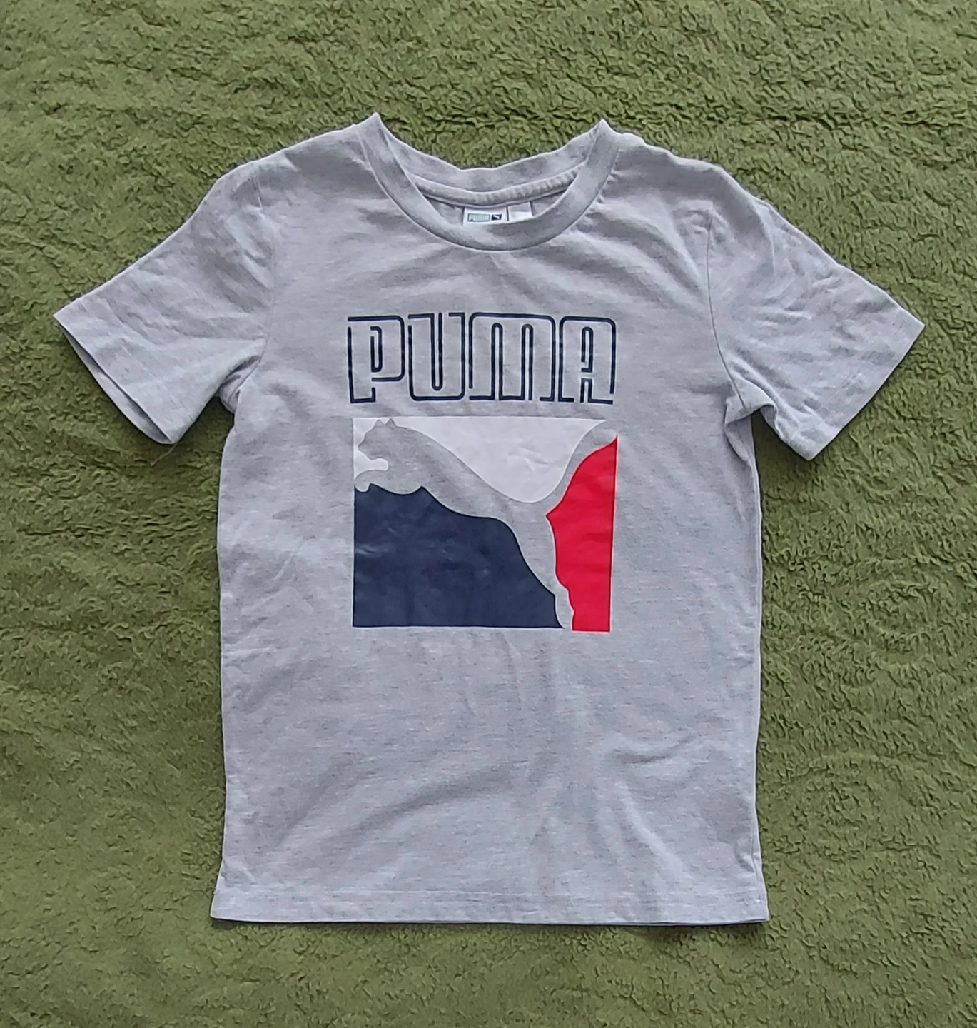 Kid's Puma Grey T-Shirt - Size 7