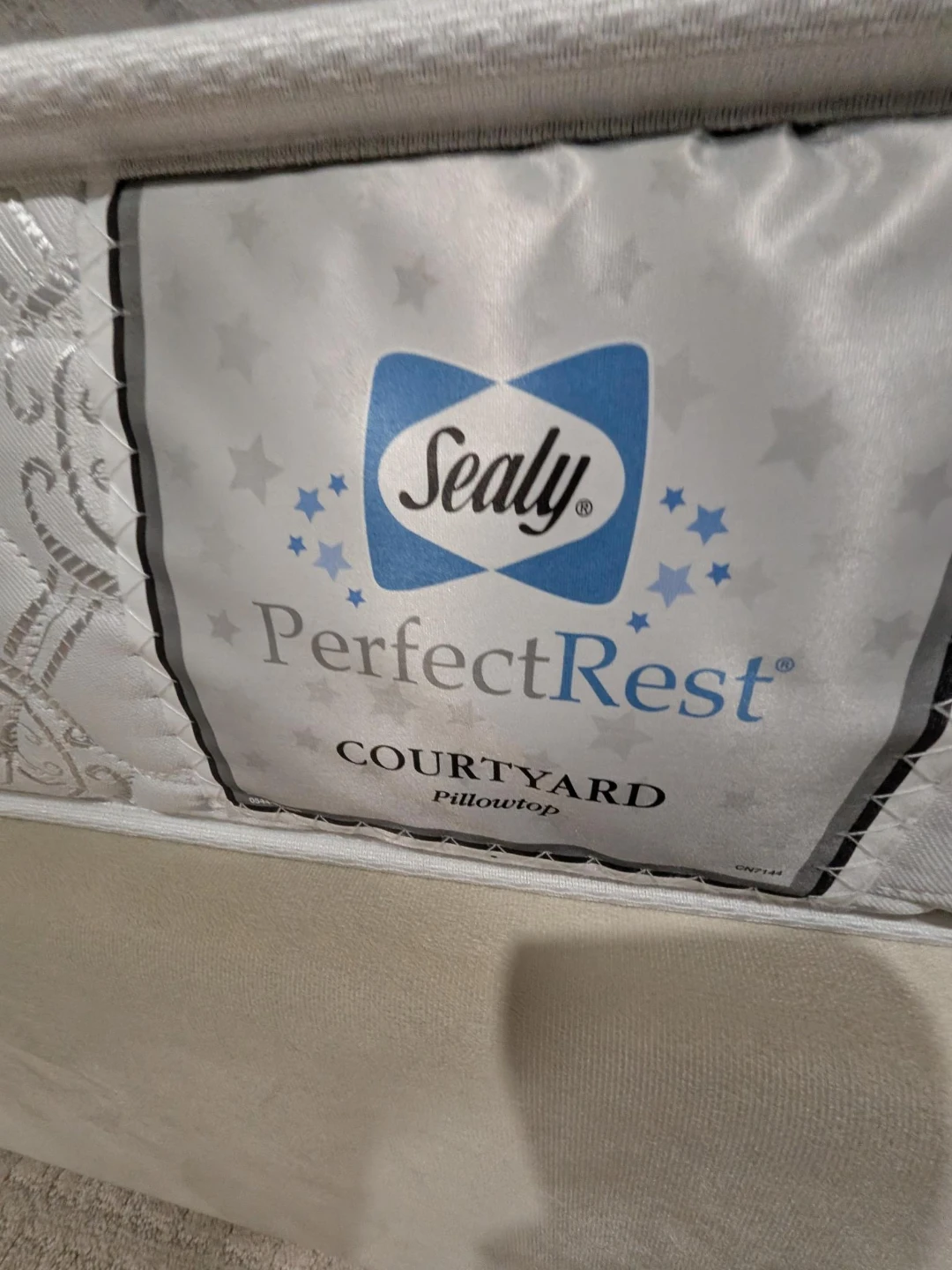 FREE DELIVERY!! Sealy PerfectRest Queen PillowTop Mattress $100 - photo 2
