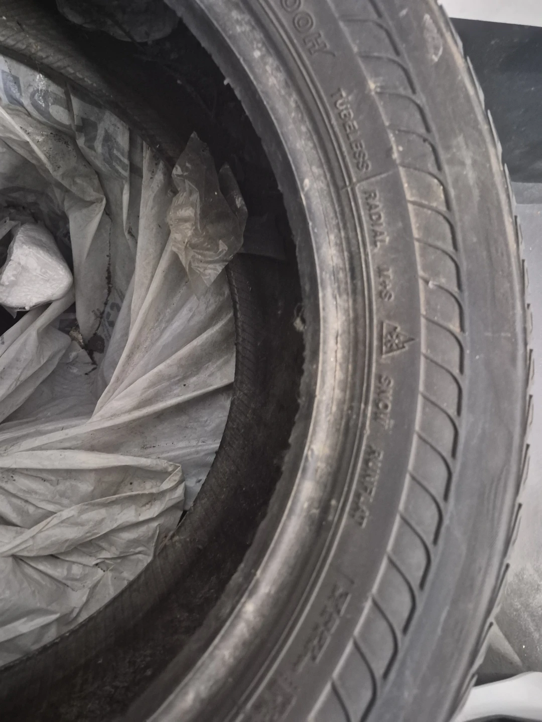 4 Hankook Ventus S1 Noble2 Tire P225/65R17 100H