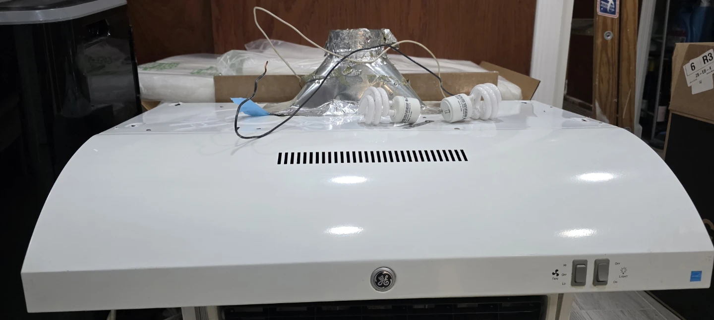 GE Range Hood - photo 3