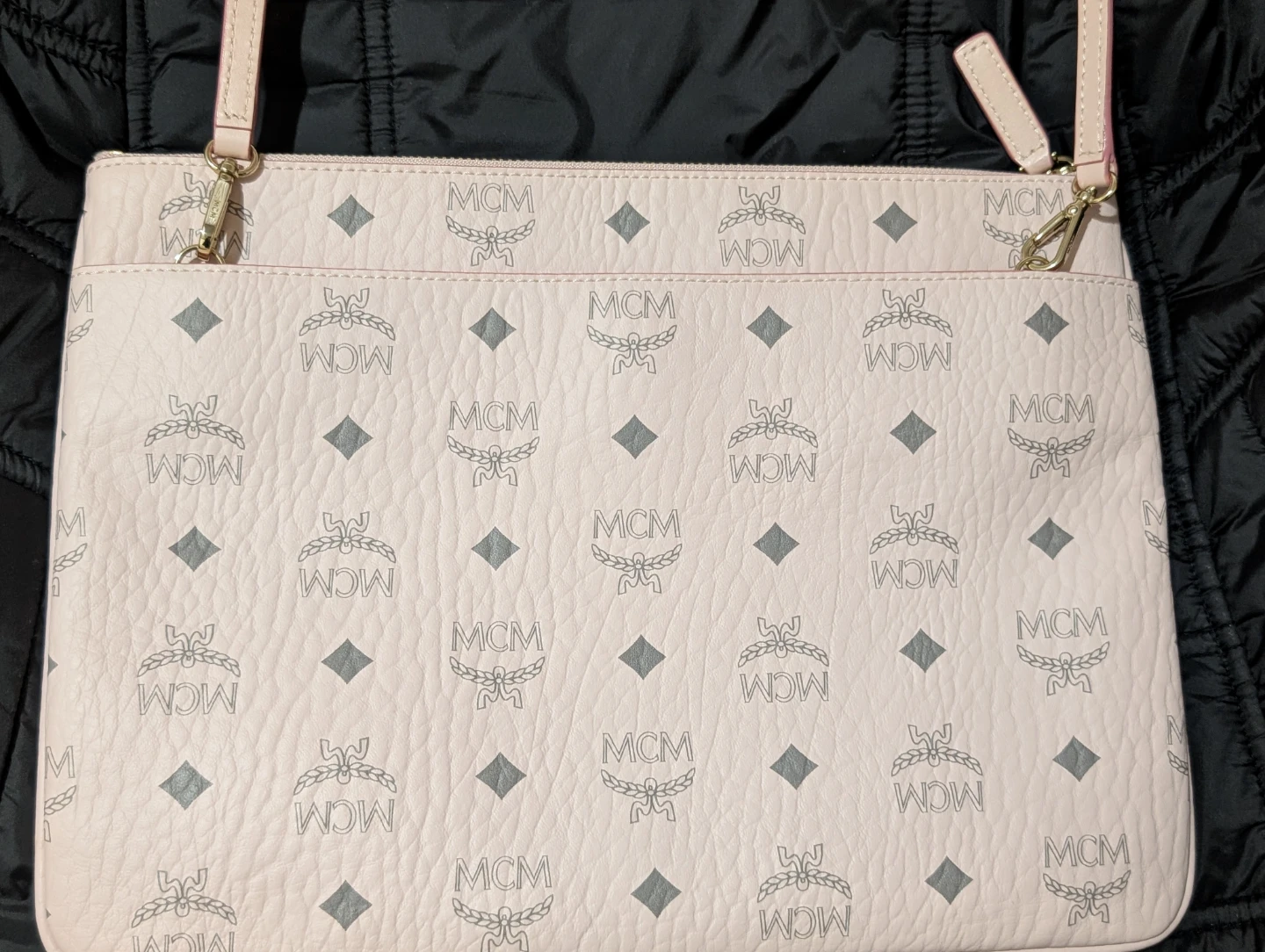 MCM Visetos Pouch with removable strap - photo 3