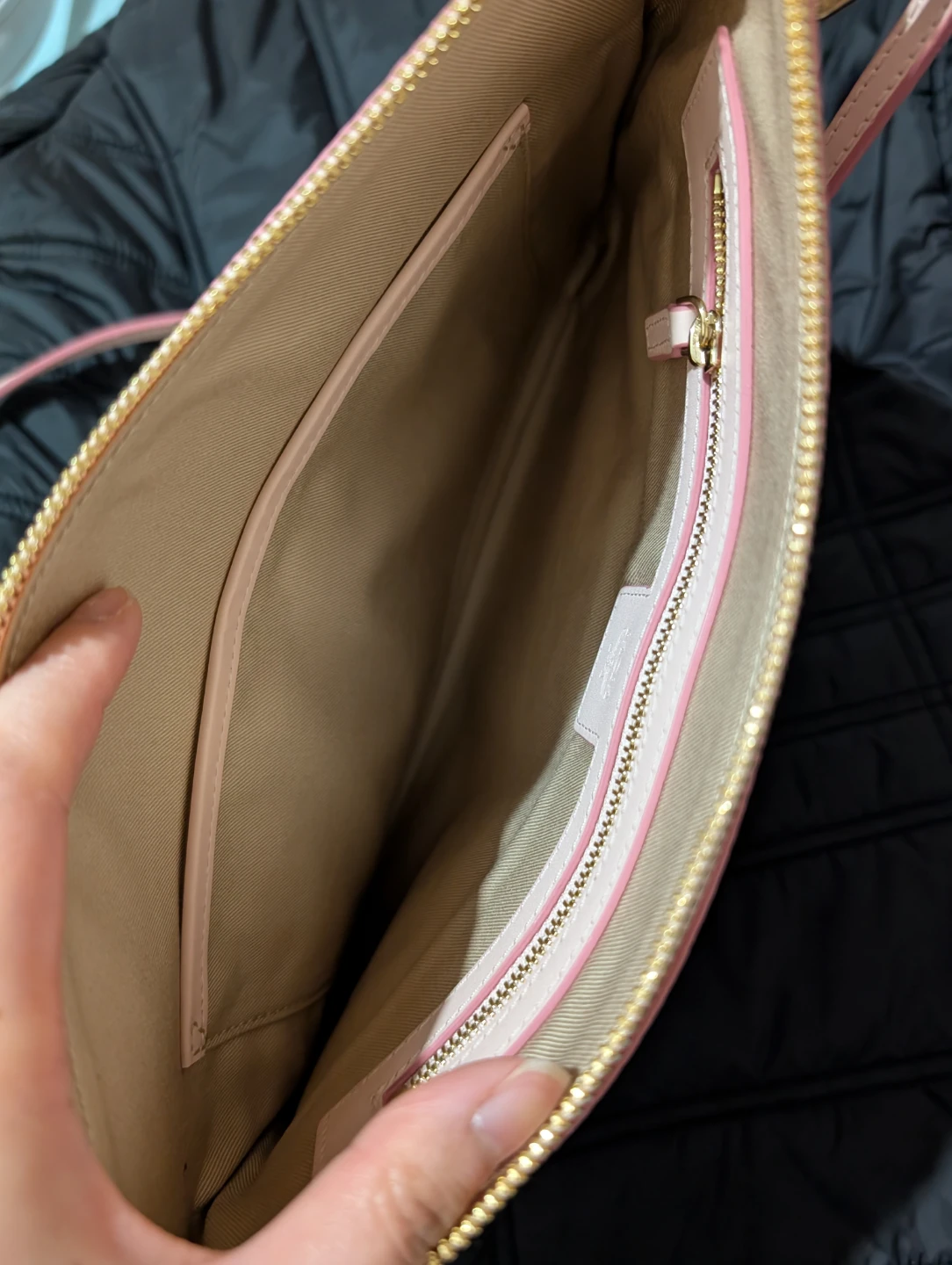 MCM Visetos Pouch with removable strap - photo 5