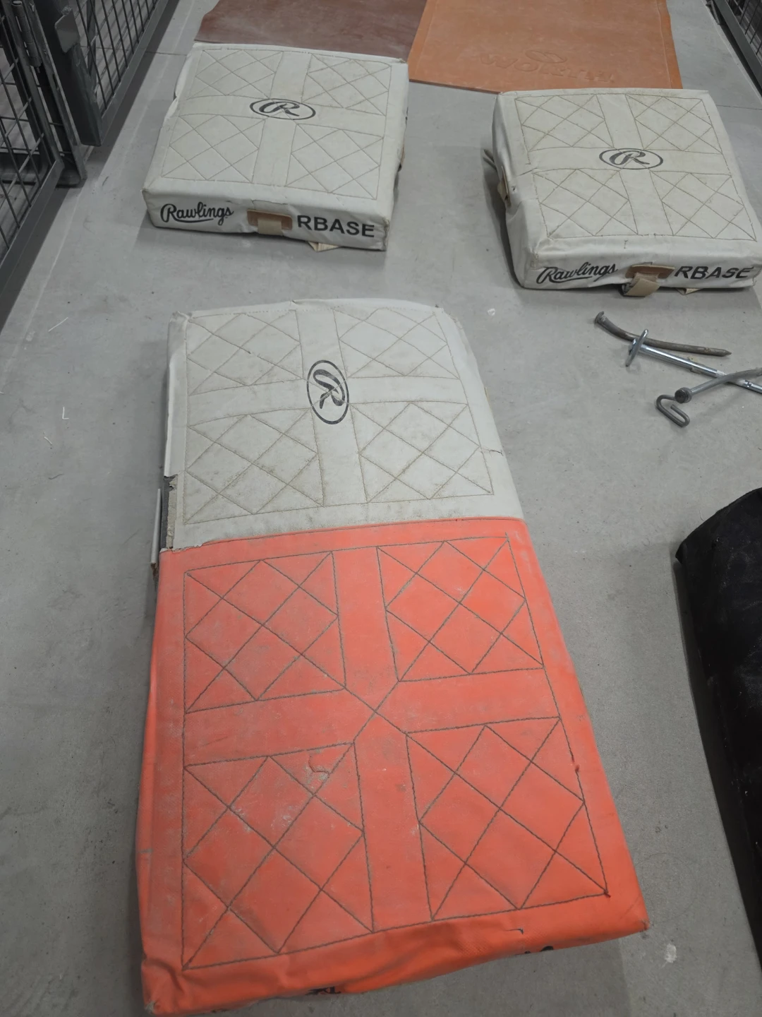 Rawlings Baseball / Softball Bases with Home Plate - photo 2