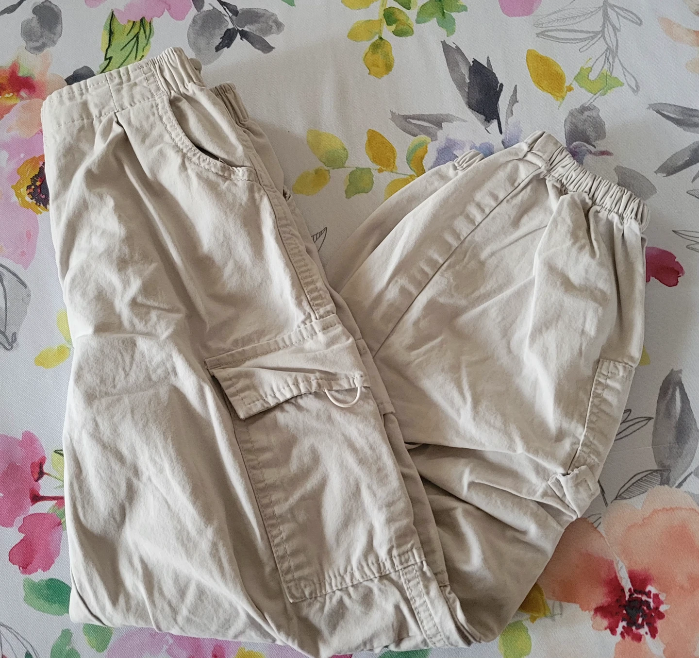 Kids Cargo Pants Beige Size M (10/12)