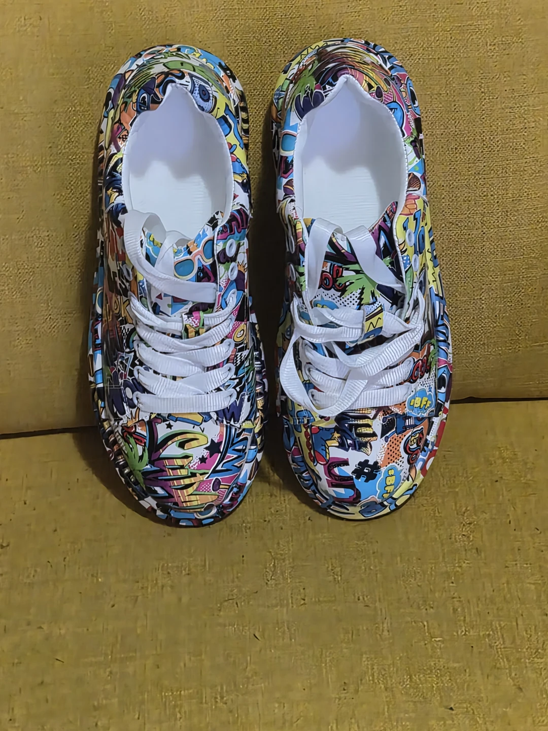 Colourful Graffiti Print Womens shoes - photo 2