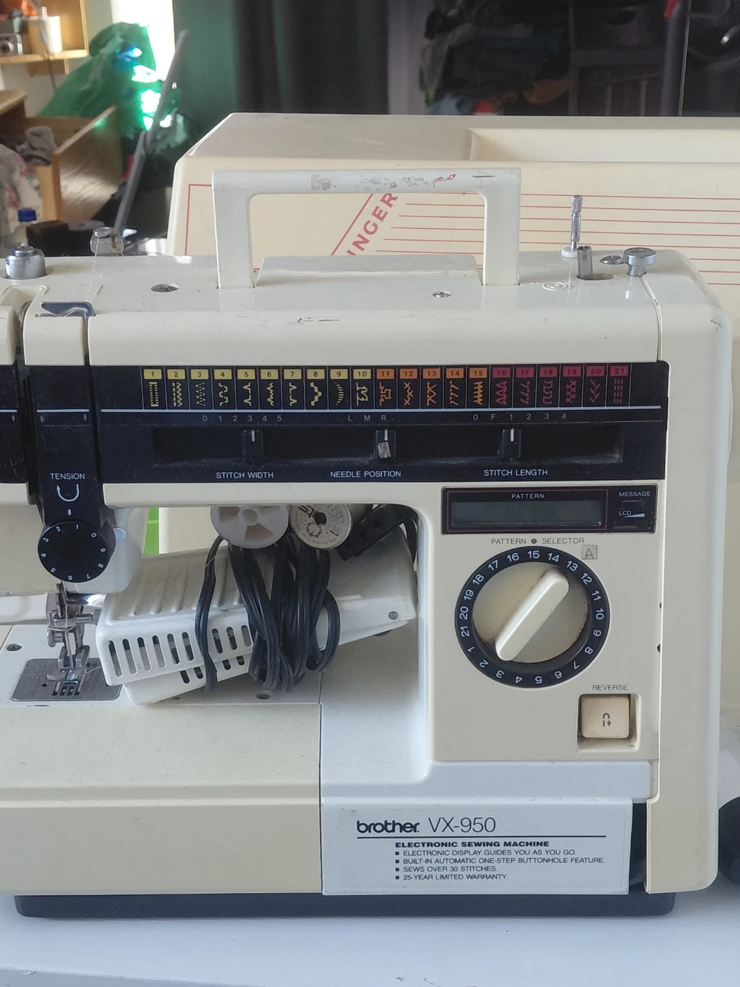 Brother VX-950 Electronic Sewing Machine - photo 2