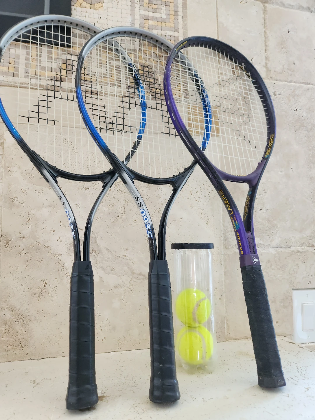 Dunlop & Wilson Tennis Rackets with Balls - photo 4