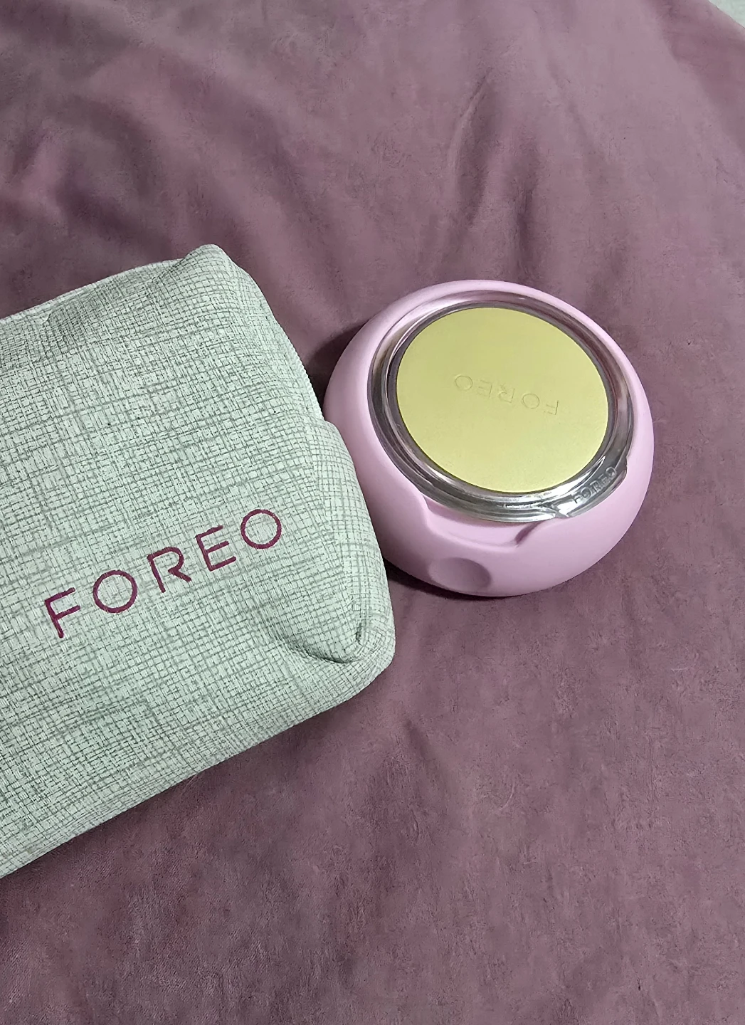 FOREO UFO 3 Bundle Facial Device