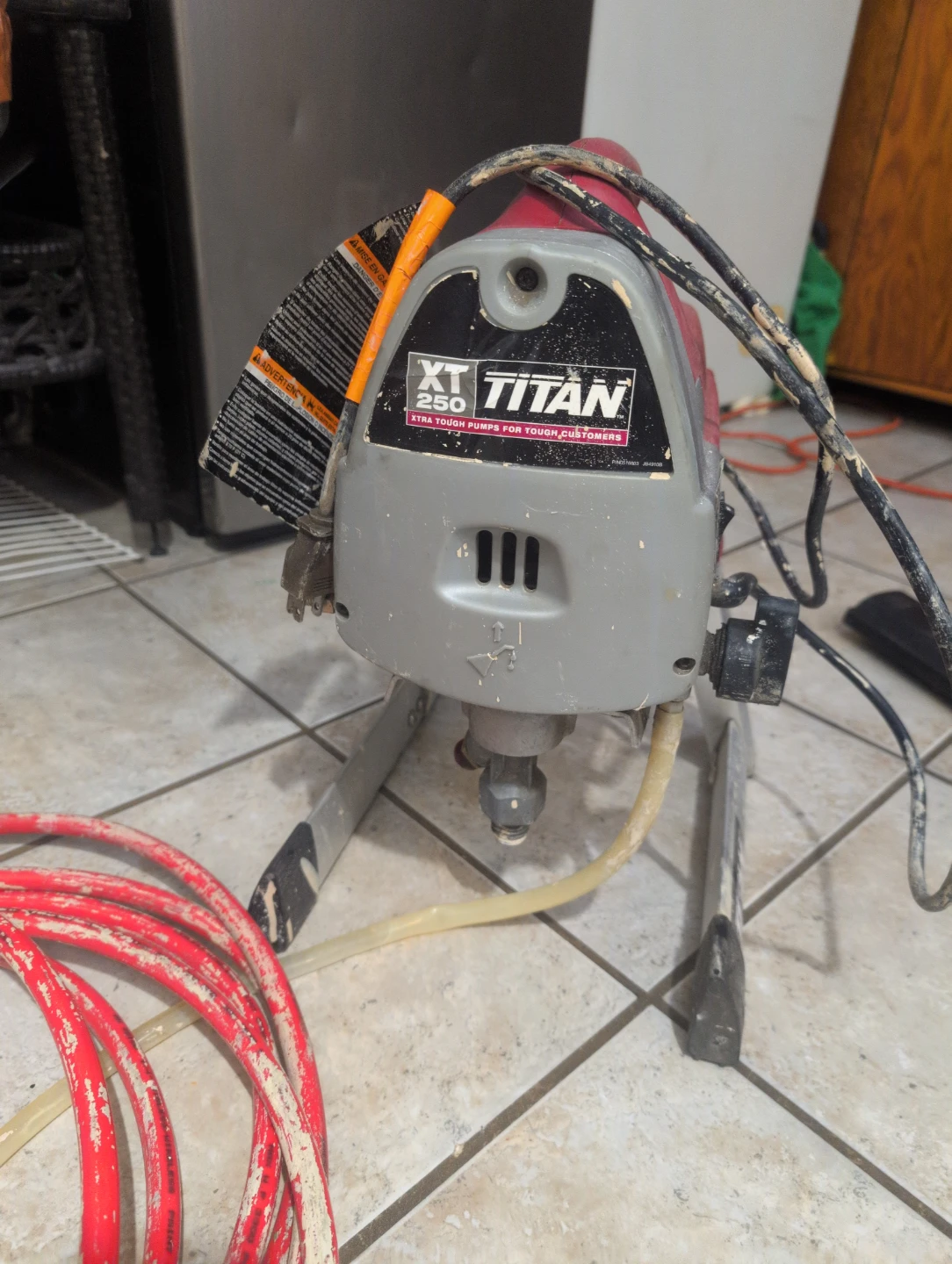 Titan XT 450 Airless Paint Sprayer