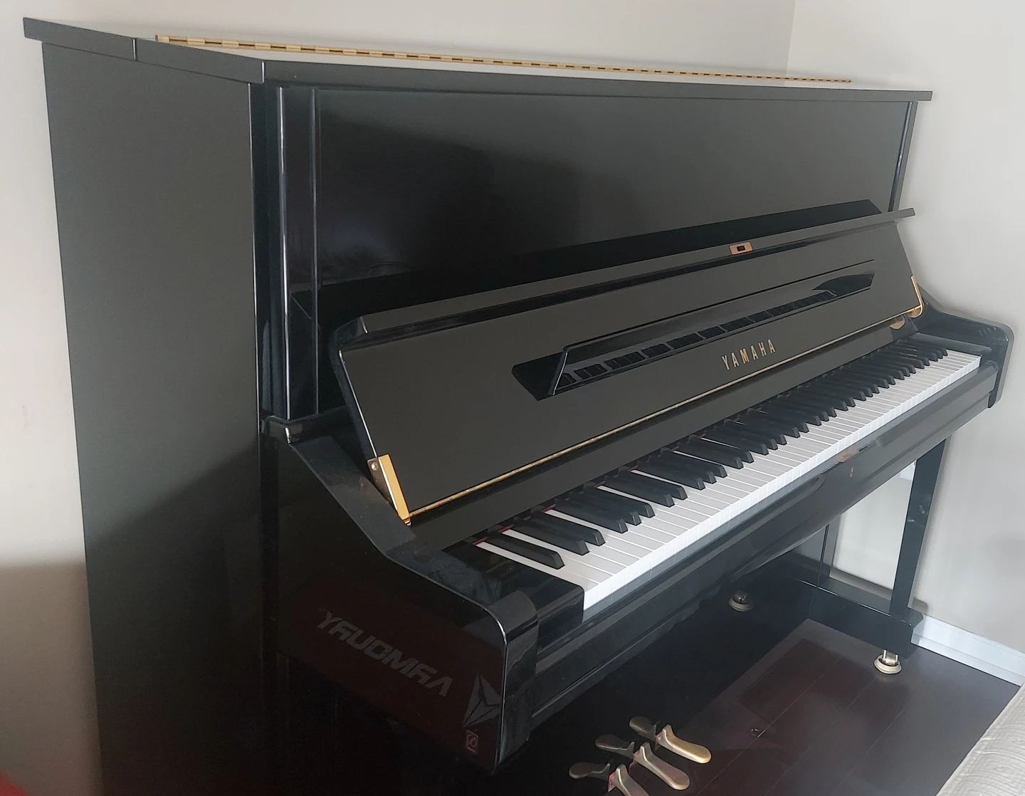 Yamaha Upright Piano Model U1 - photo 2