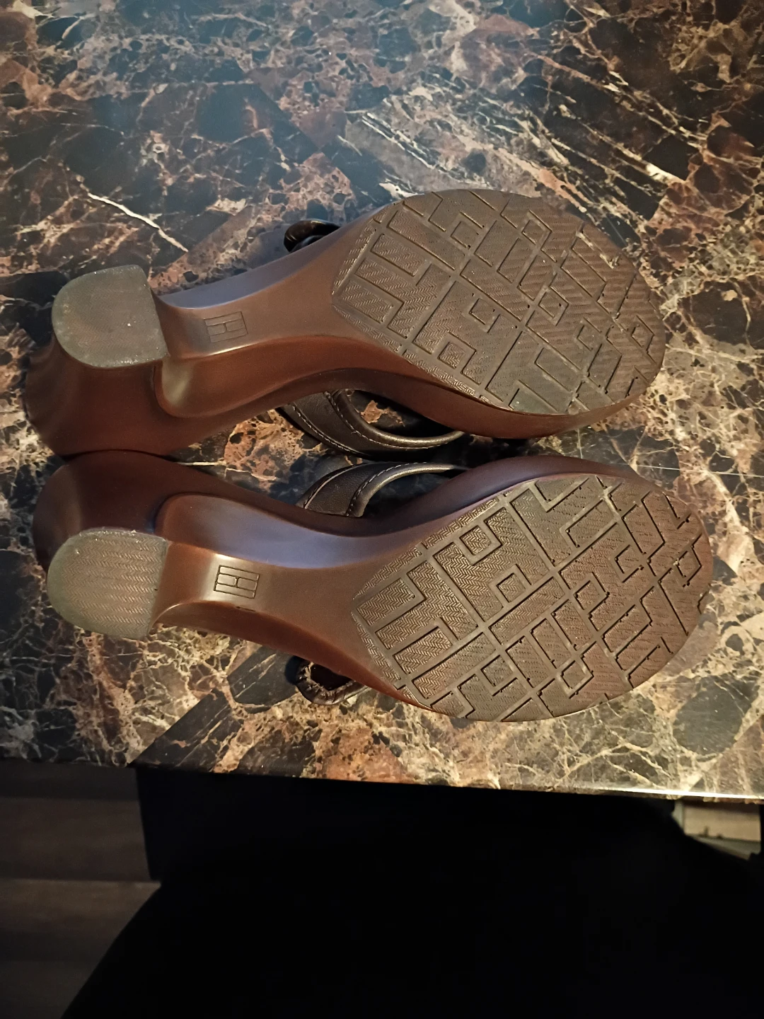 Tommy Hilfiger Women's Brown Wedge Sandals Size 8.5 - photo 3