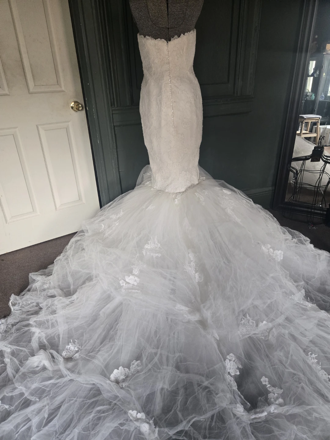 Enzoani  Kendra.  Lace bridal gown - photo 2