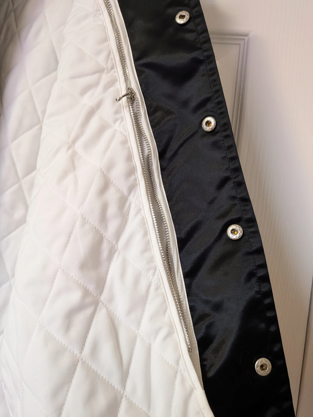 NUNCHUCKABEE Black Satin Bomber Jacket Size S - photo 3