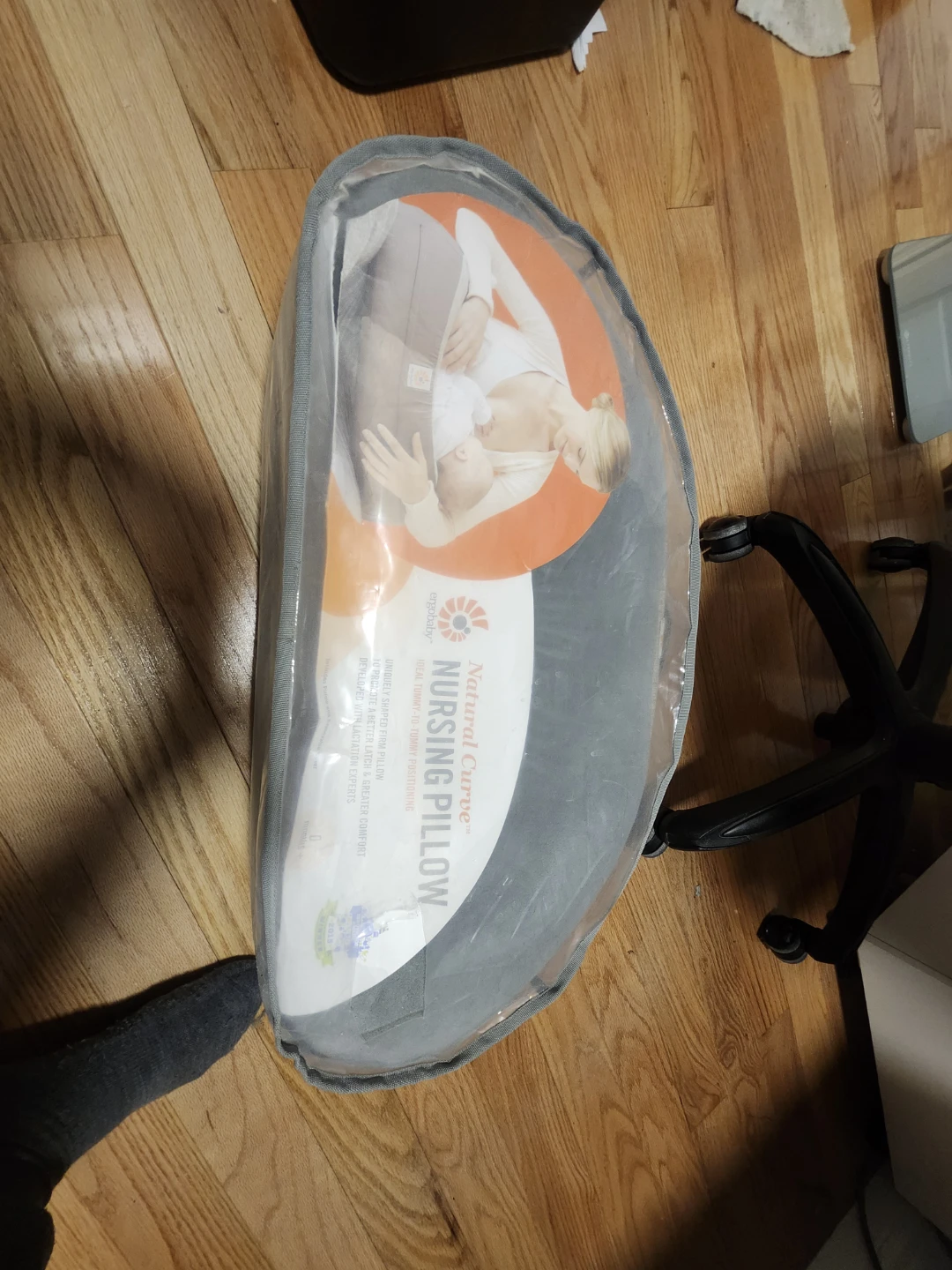 Ergobaby Natural Curve Nursing Pillow - photo 2