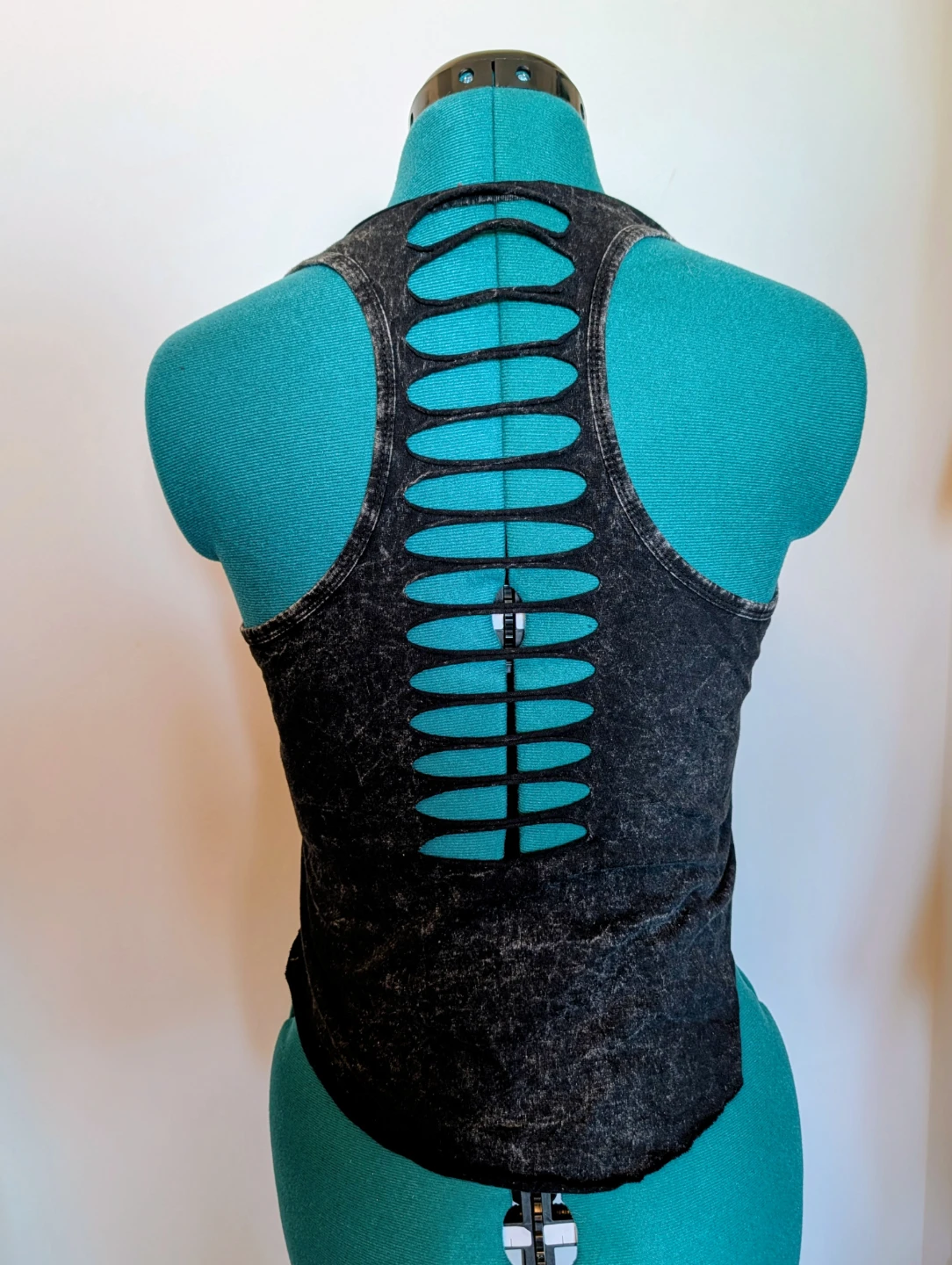 Black Tank Top with Owl Graphic and Cutout Back - photo 2