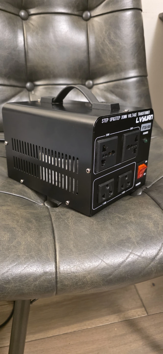 LVYUAN VTUS-1500 Step Up & Step Down Voltage Transformer - photo 3