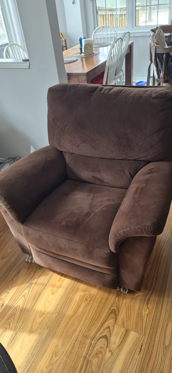 Brown Recliner Chair - photo 2