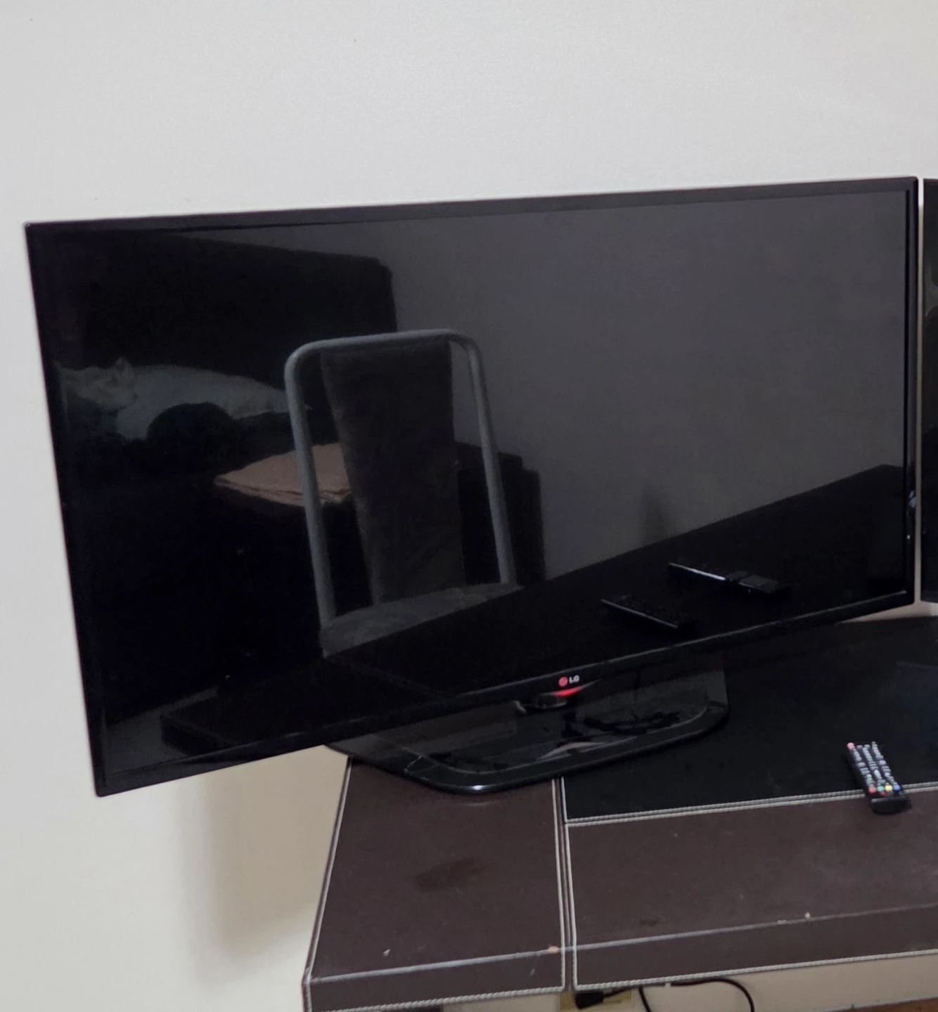LG 47 inch TV Like New