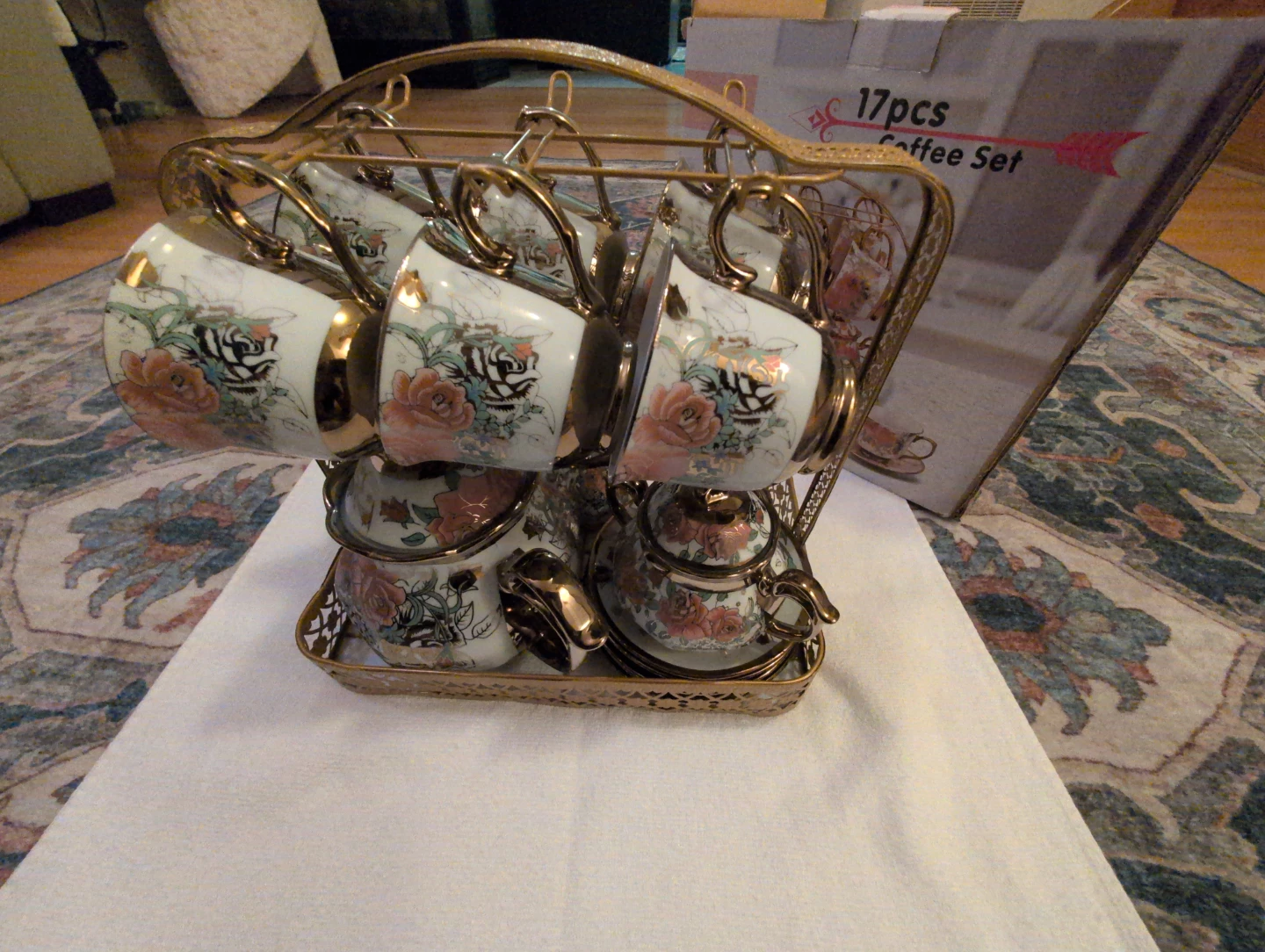 17 Piece Coffee Tea Set with Gold Stand