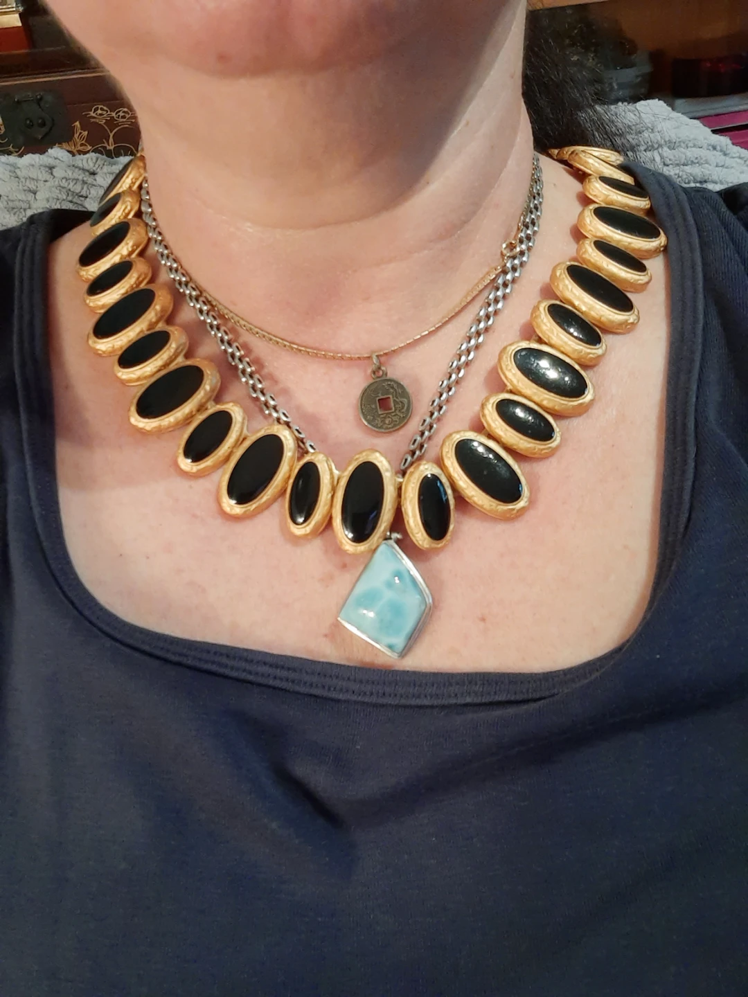 Anne Klein Gold Tone Black Oval Necklace - photo 5