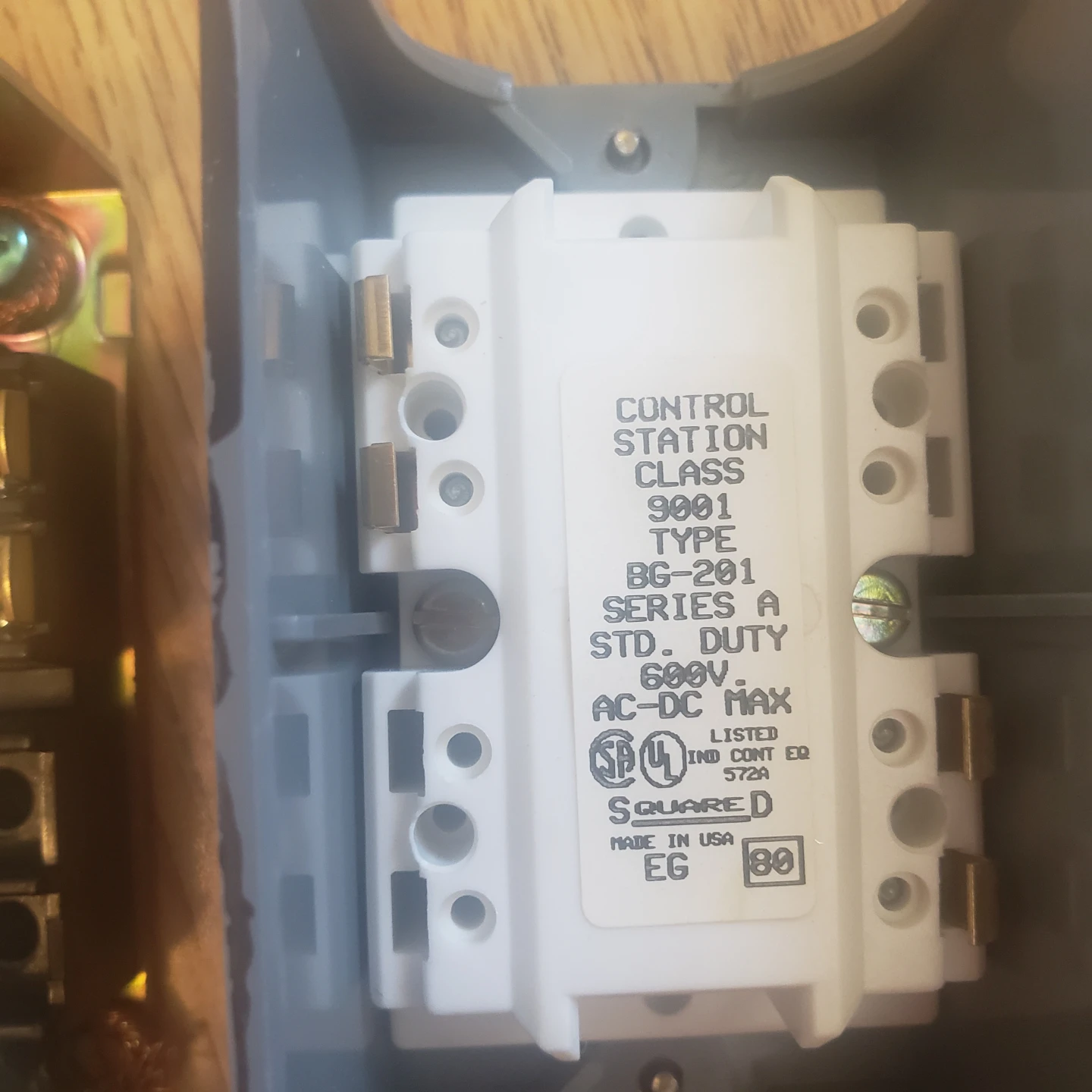Square D Start-Stop switch - photo 5