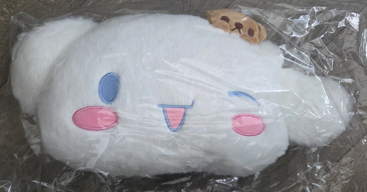 Cinnamon roll car headrest pillow