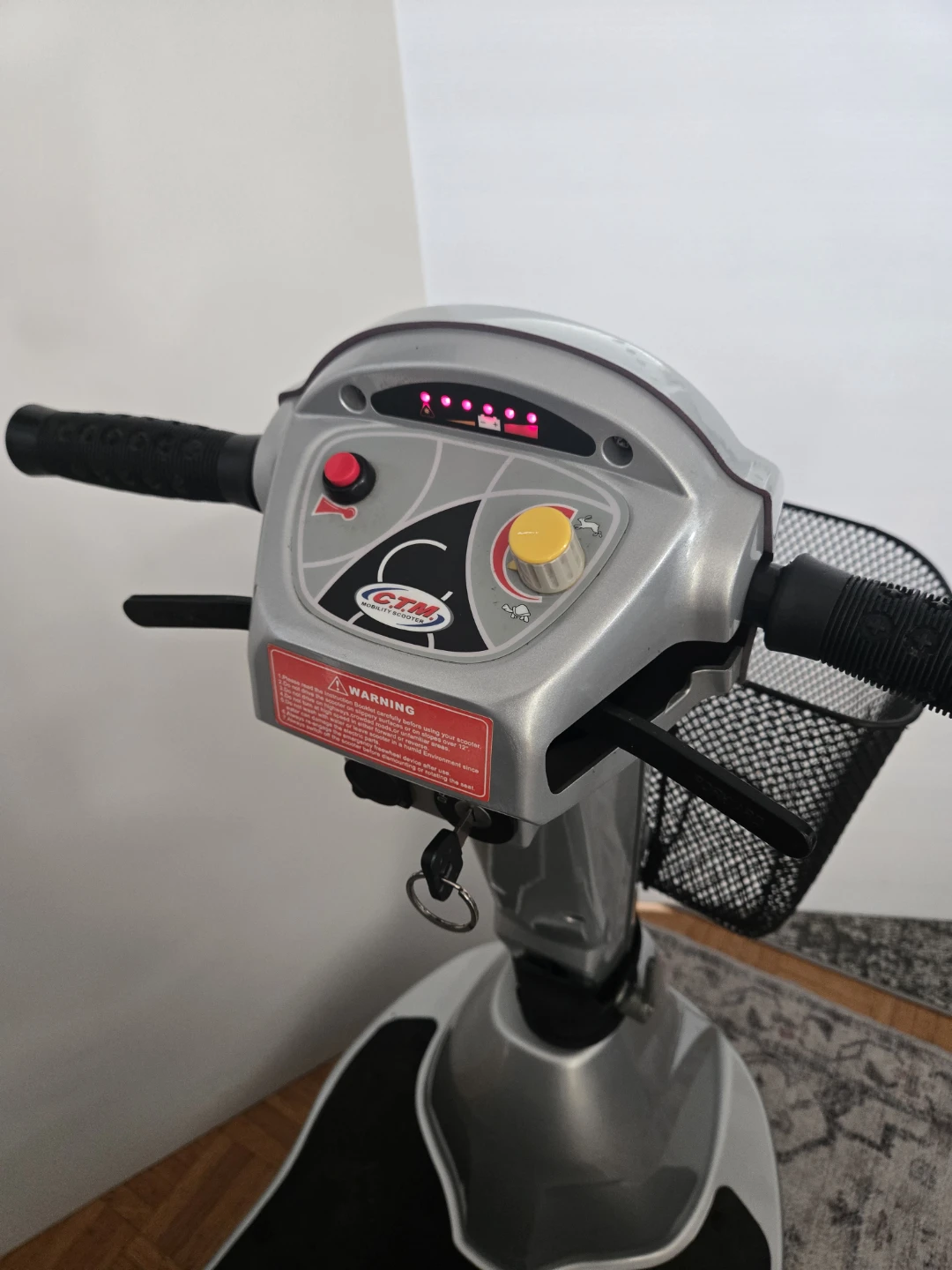 Economy Three Wheel Mobility Scooter - photo 4