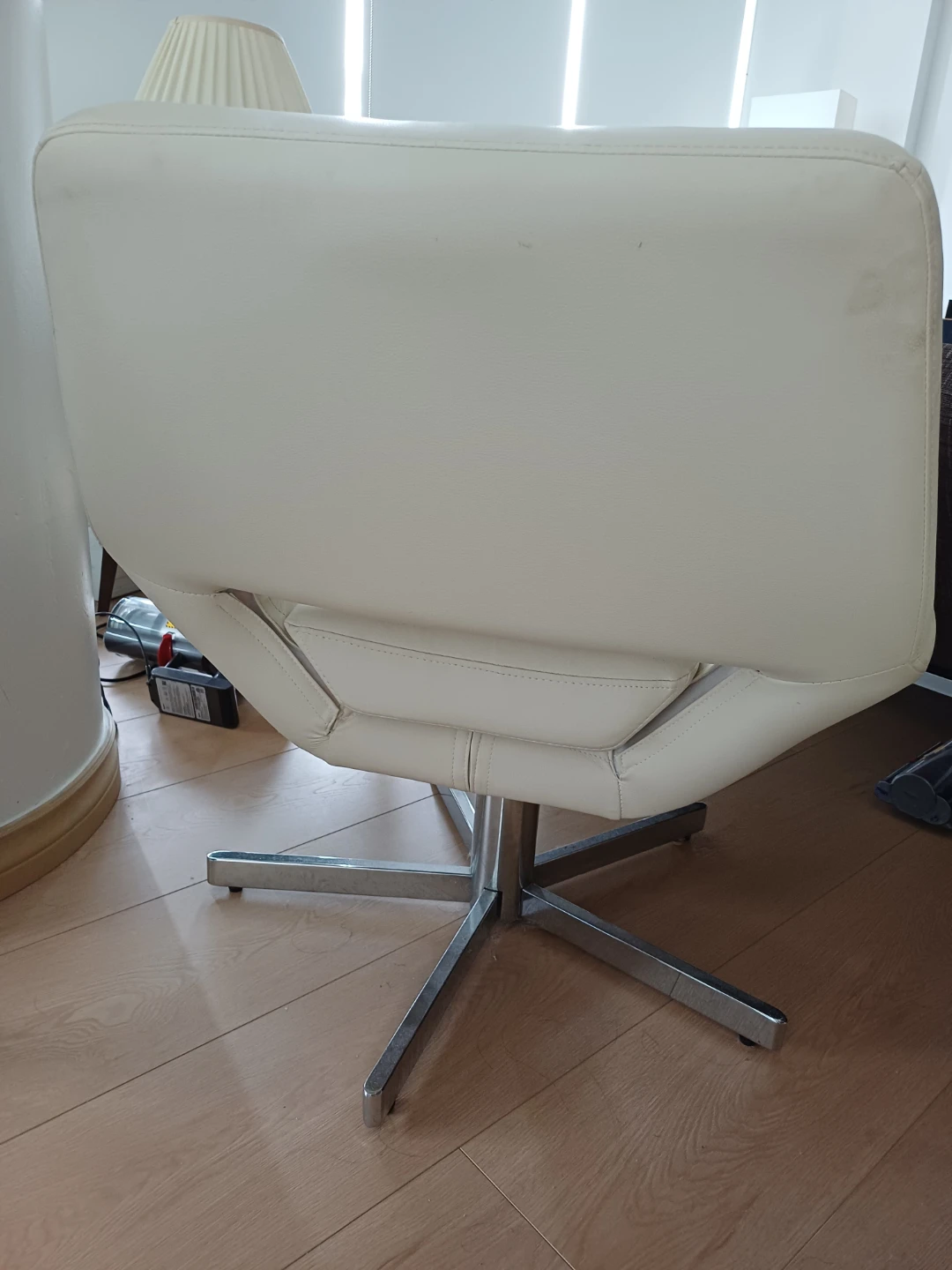 Swivel Chairs (2x) - photo 3