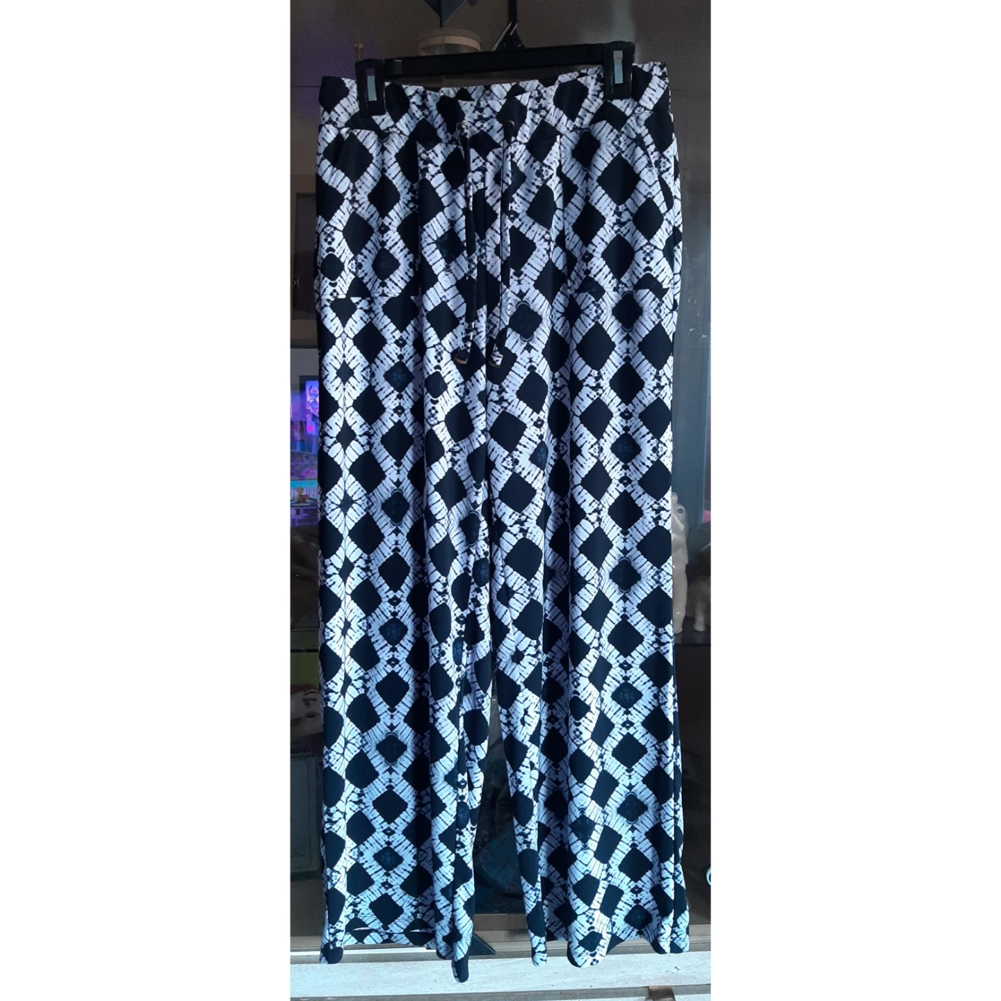 2 pc Donna Karan  Patterned Pants With Black Sheer top - photo 2