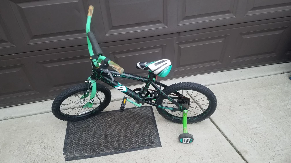 Green and Black BMX Bike - photo 3