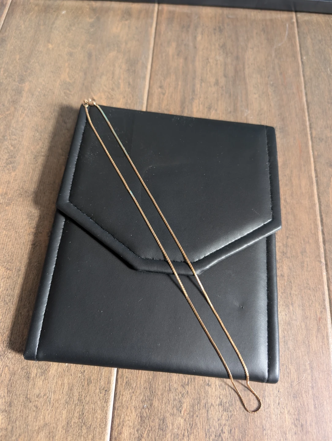 Brand New 10K Yellow Gold 18” Necklace For Sale