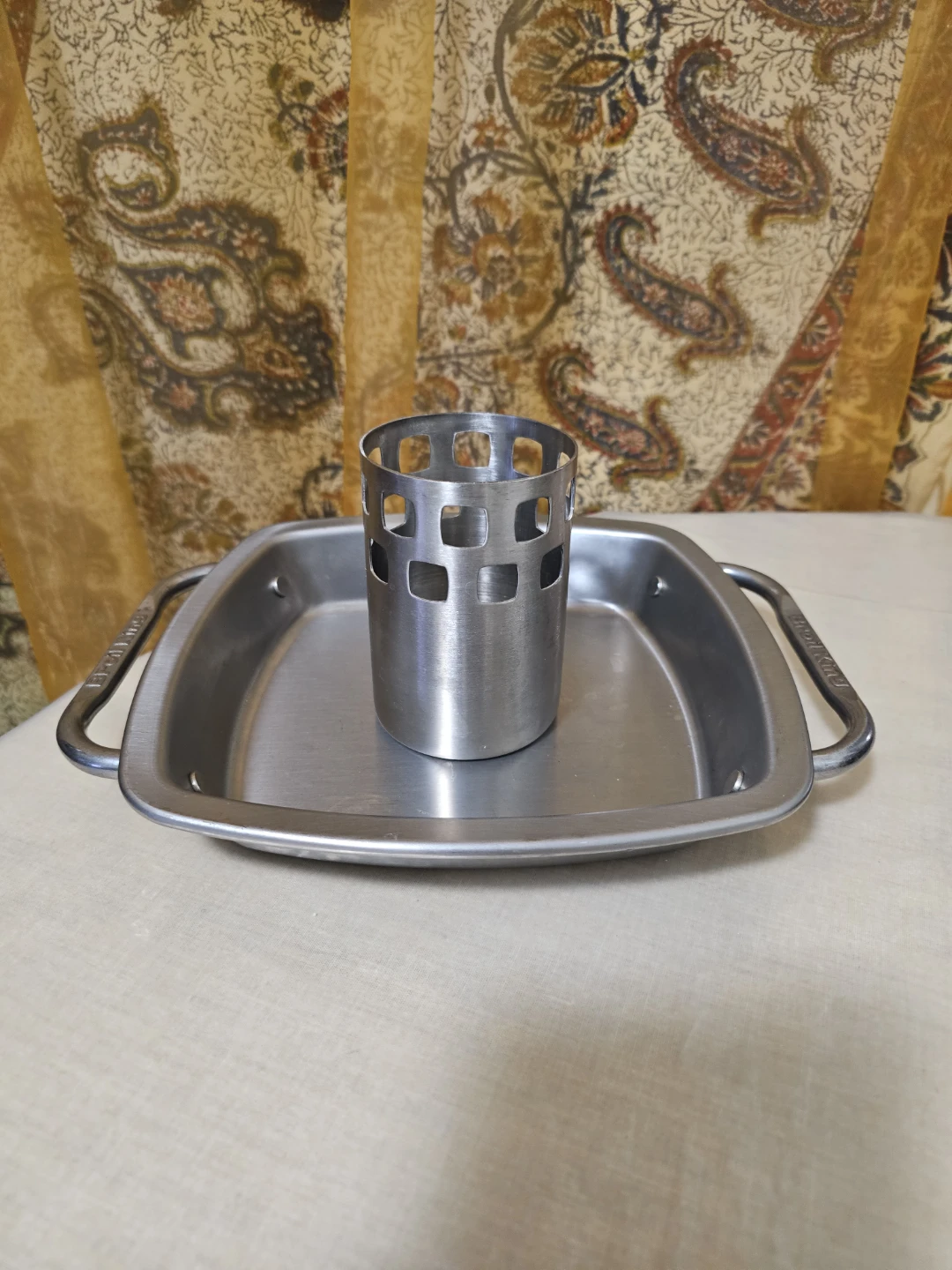 Broil King Roasting Pan with Rack