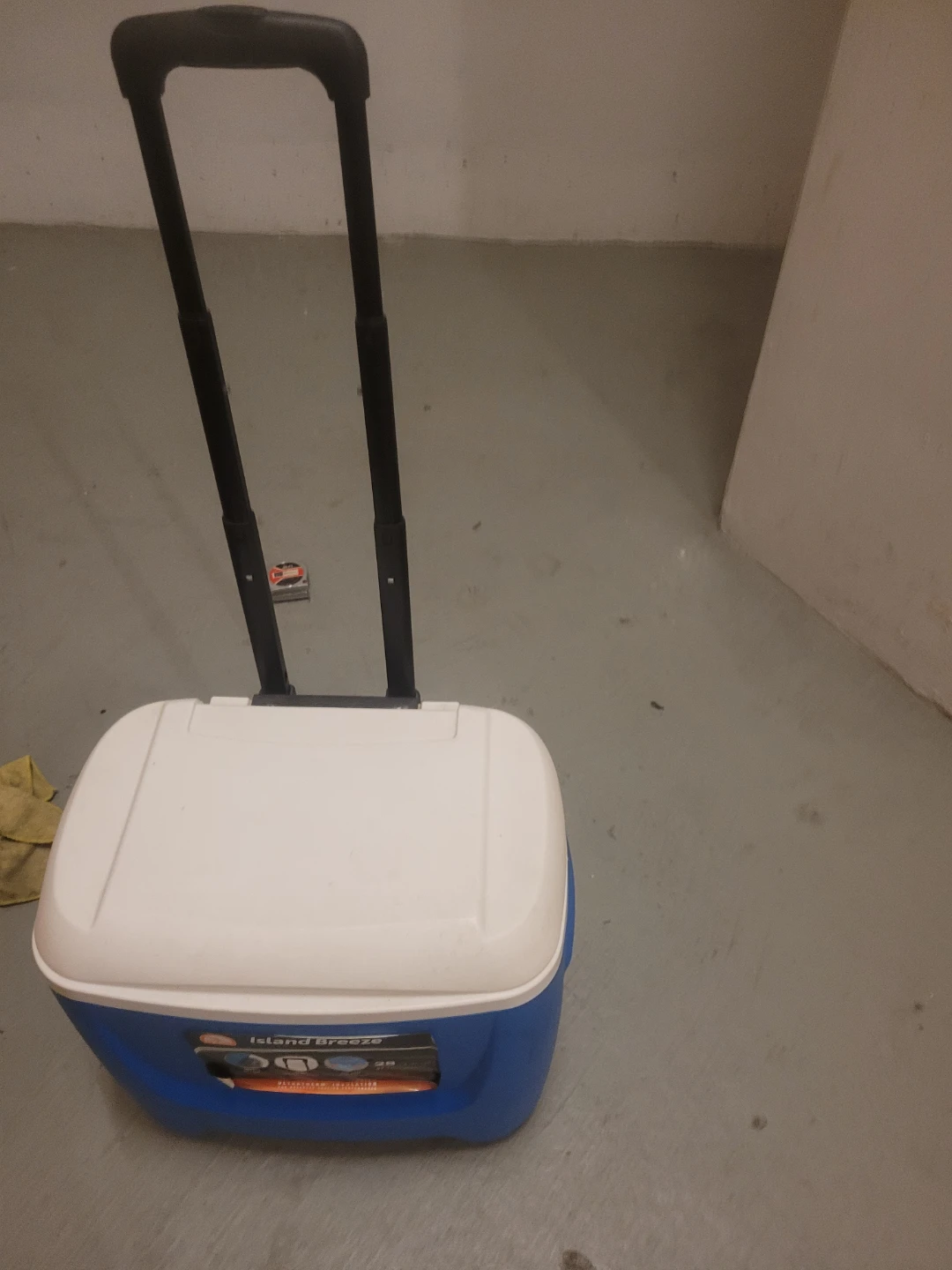 Igloo Island Breeze Roller Cooler 28 Qt - photo 3
