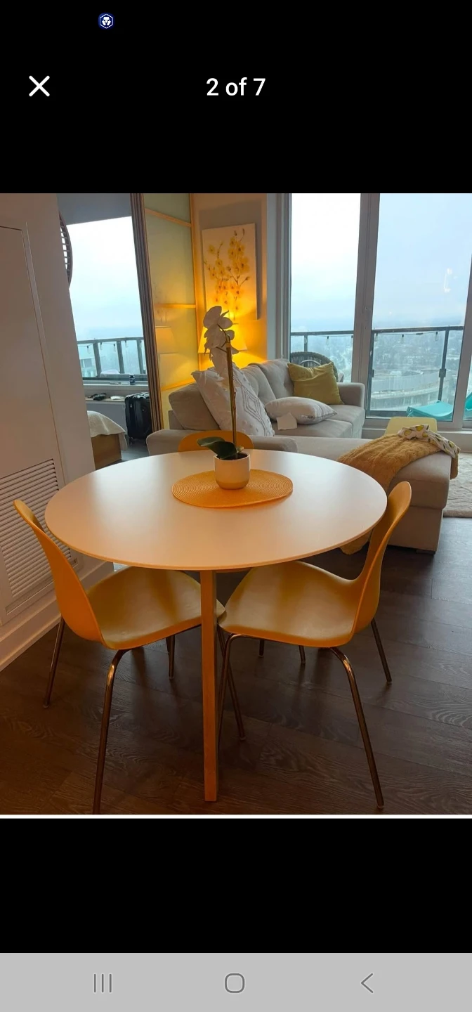 White Round Dining Table - photo 2