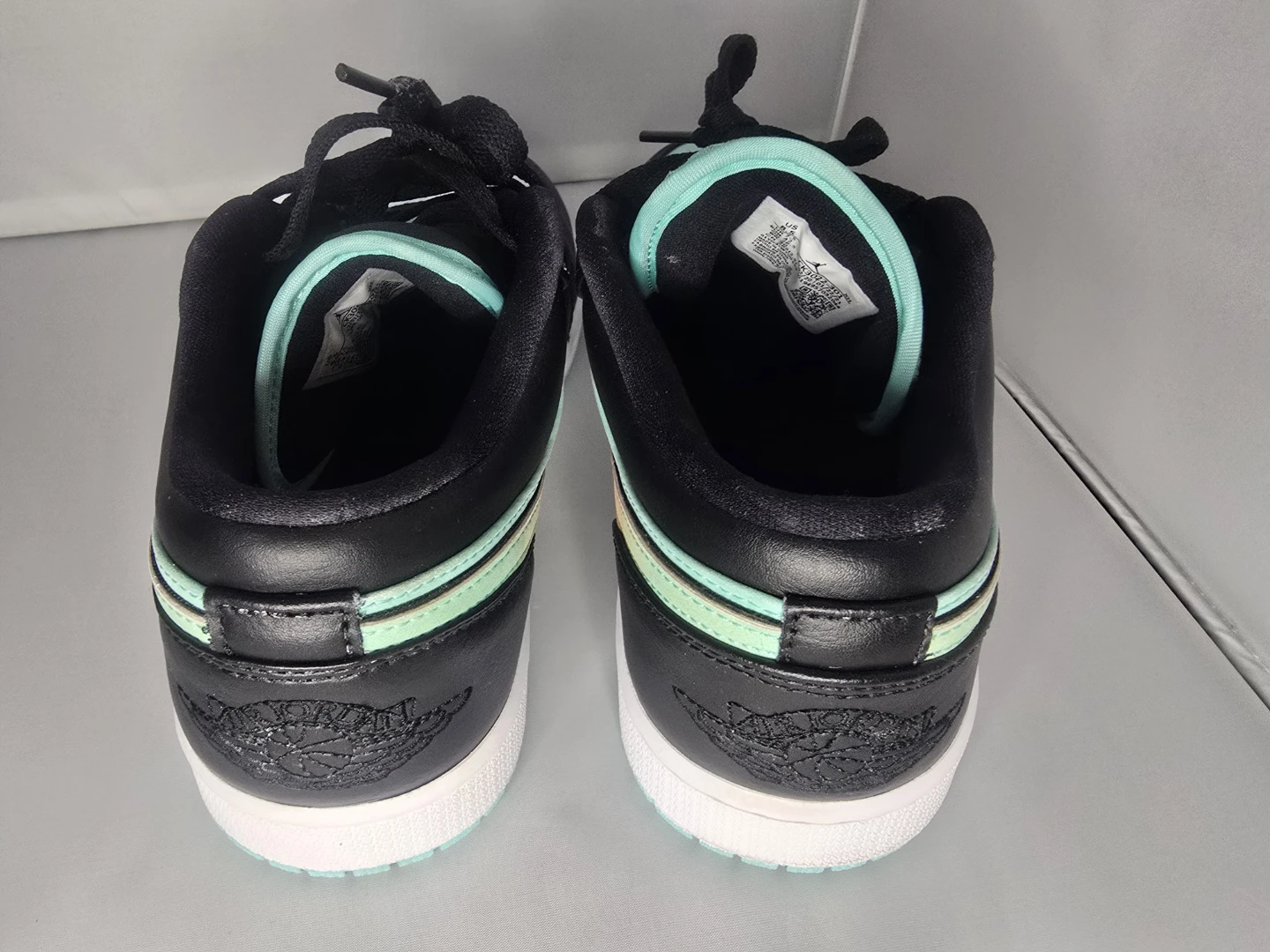 Air Jordan 1 Low SE (Special Edition) Tropical Twist SIZE 8.5 - photo 4
