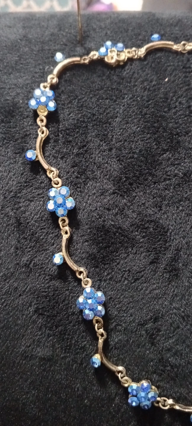 Vintage 🔥 Silver-tone necklace with blue flower charms - photo 4