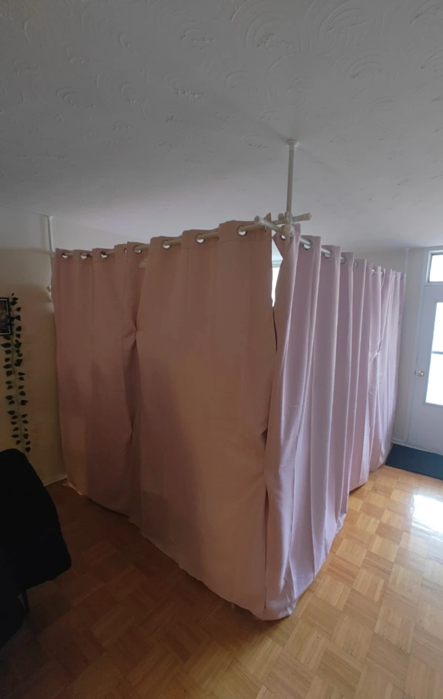 Cozy Private Space in Downtown - photo 3