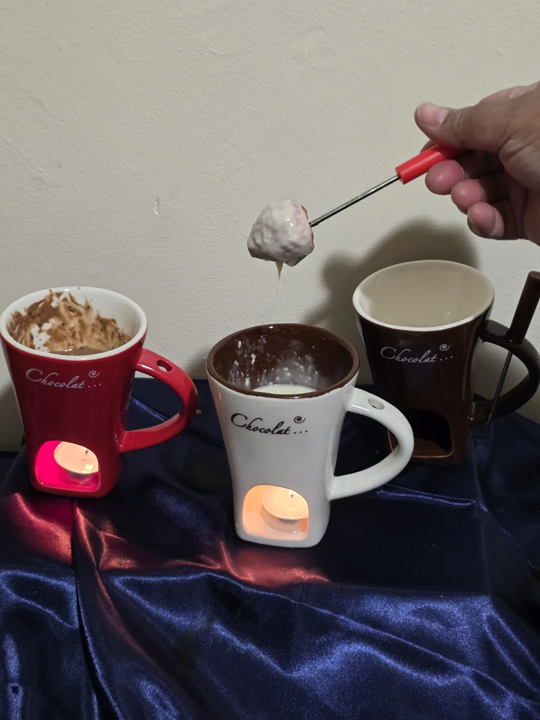 ​Luxury Chocolate Fondue Set - 3 Ceramic Mugs & Forks - photo 3