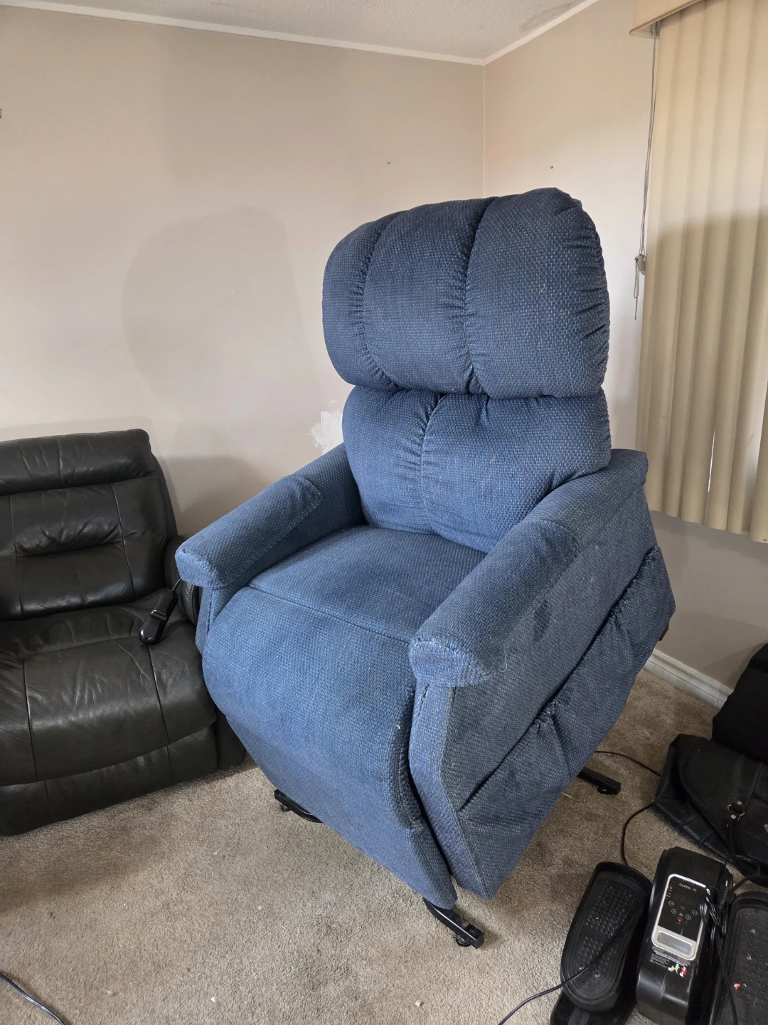 Blue Recliner Lift Chair - photo 3